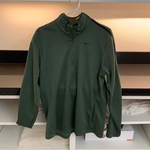 Nike fit dry medium pullover